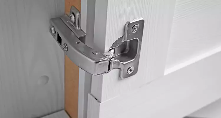 Shower Door Hinge Replacement in Holiday, FL