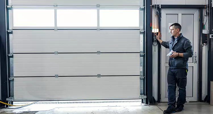Our Garage Door Repair Services in Holiday, FL