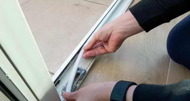 Garage Door Off Track Repair in Holiday, FL