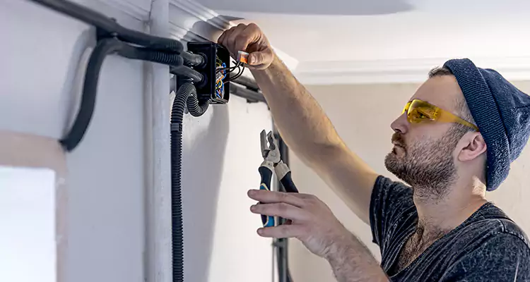 Garage Door Opener Cable Repair in Holiday, FL