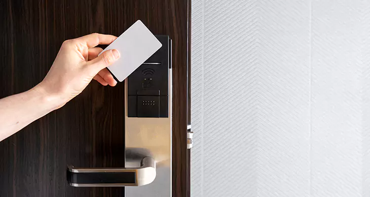 Why Choose Us for Hotel Keycard Lock Repair in Holiday, FL?