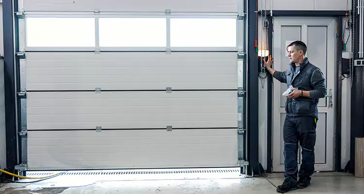 Modern Overhead Door Repair in Holiday, FL