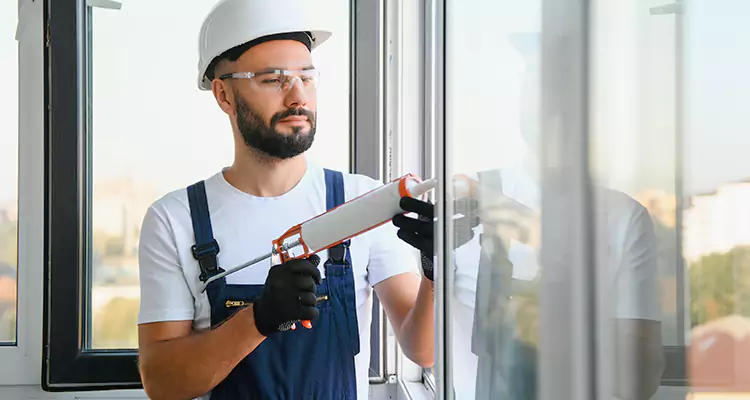 Retractable Screens Repair for Patio in Holiday, FL