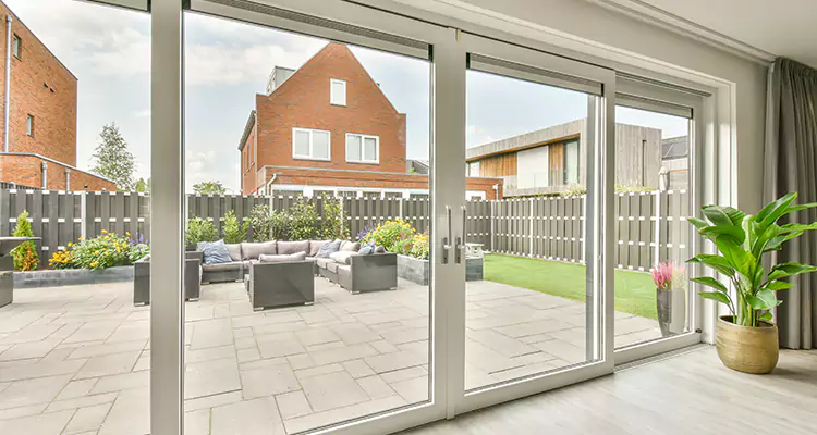 Best Sliding Screen Door Replacement Company in Holiday, FL