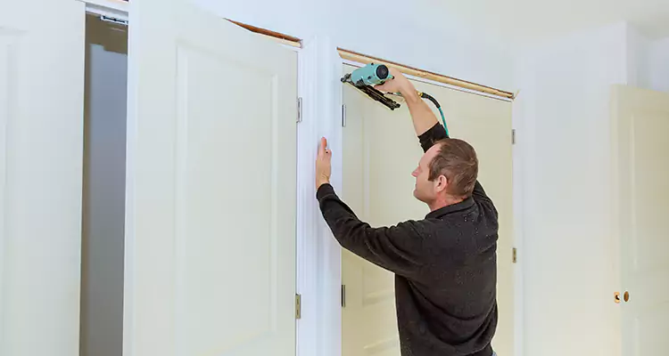 Top Rated Door Fixing ServiceFixing Garage Door Track in Holiday, FL