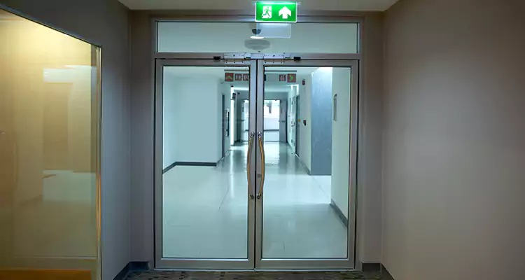 Emergency Glass Door Repair in Holiday, FL