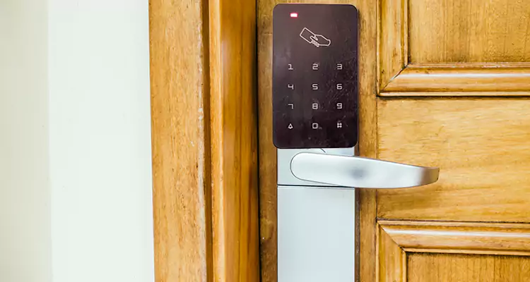 Keyless Hotel Door Locks Repair in Holiday, FL
