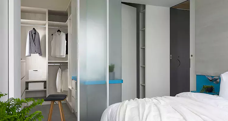 Closet Door Bi Fold Installation in Holiday, FL