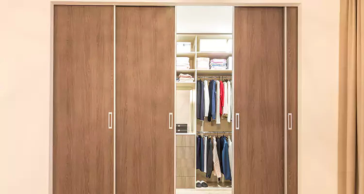 Sliding Closet Wardrobe Repairs in Holiday, FL