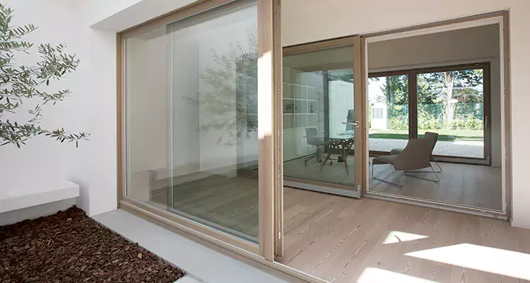 Sliding Screen Door Bottom Track Replacement in Holiday, FL