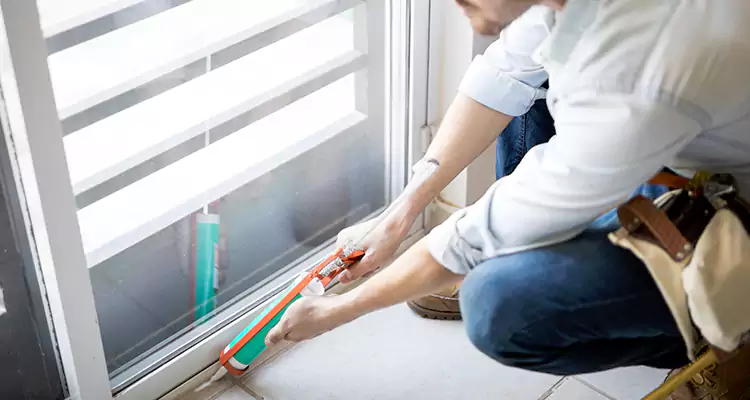 Dap Window Caulk Repair in Holiday, FL